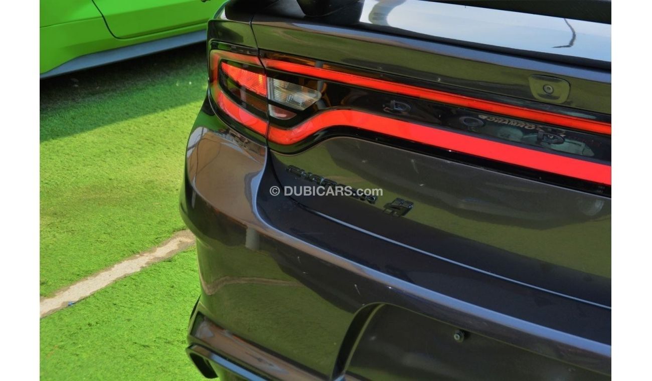 Dodge Charger SXT Plus CHARGER