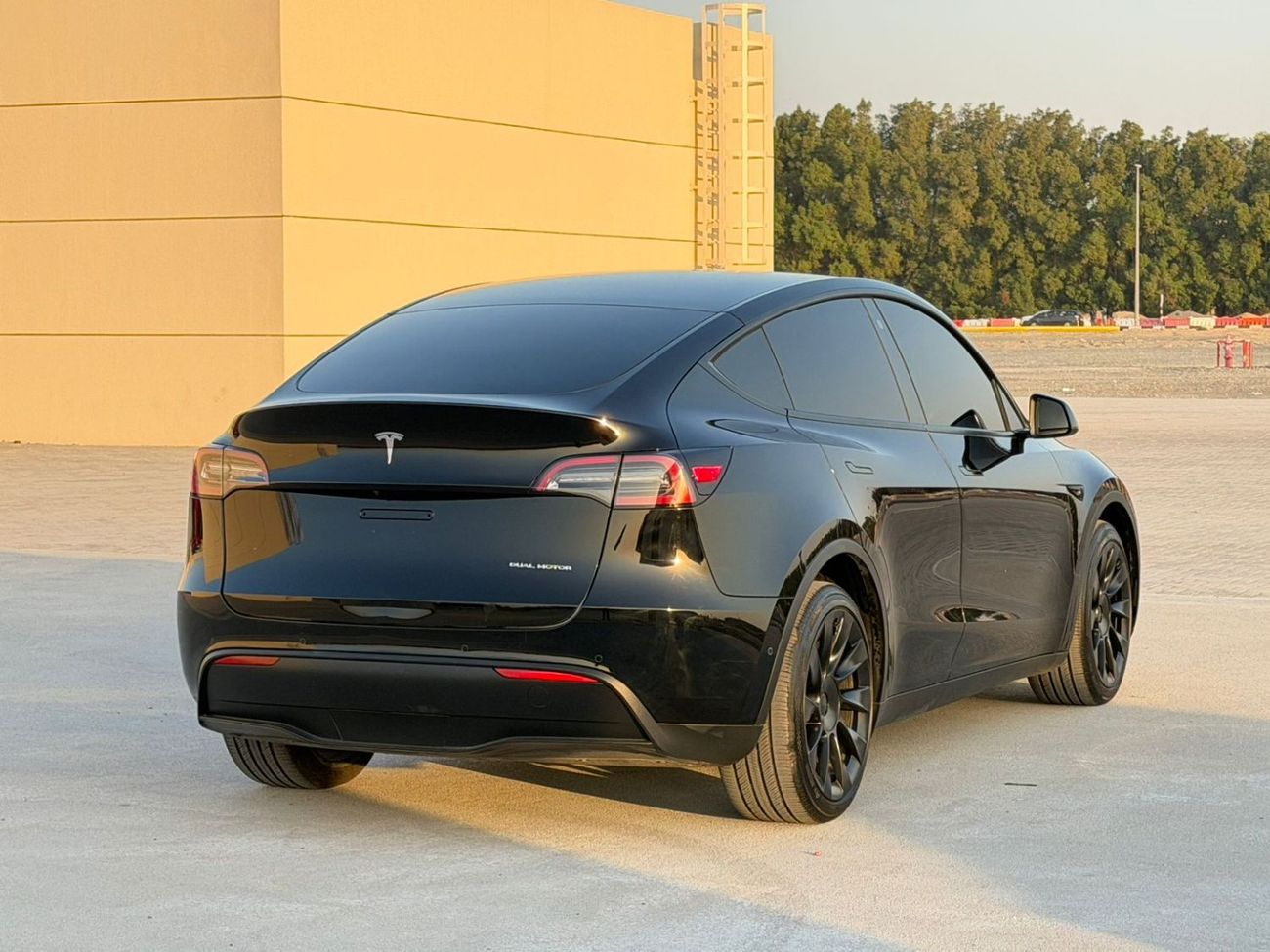 تسلا موديل Y Long Range (AWD)