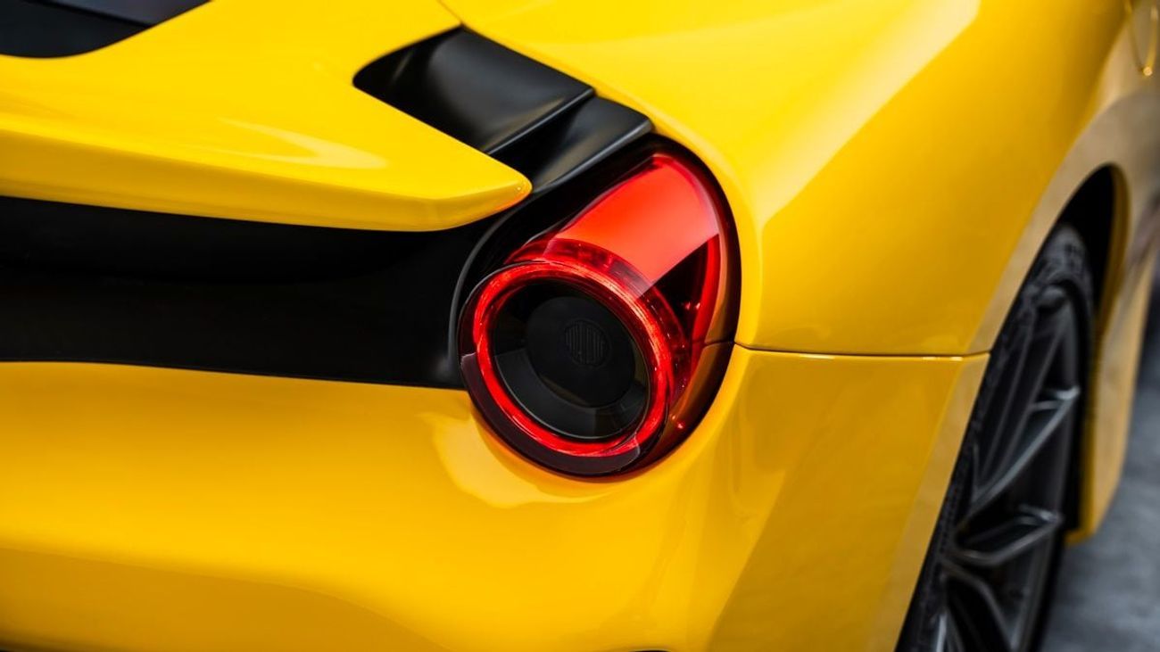 Ferrari 488 Pista - 2019 - GCC - Under Warranty and Service Contract