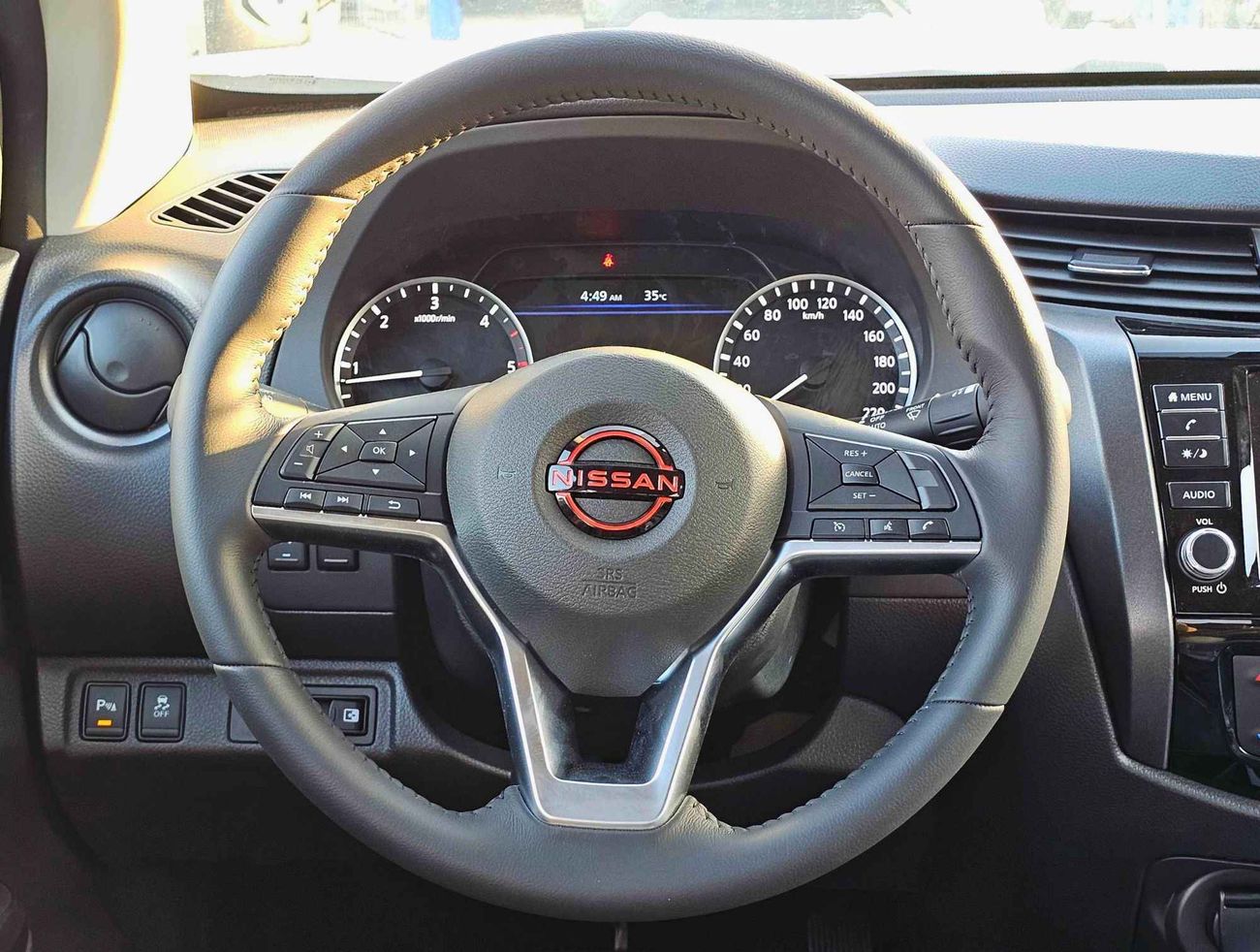 Nissan Navara PRO 4X / A/T / 2.5L V4 DSL / 360* CAMERA / BIG BODY / BED LINER / BODY KIT (CODE # 69081)