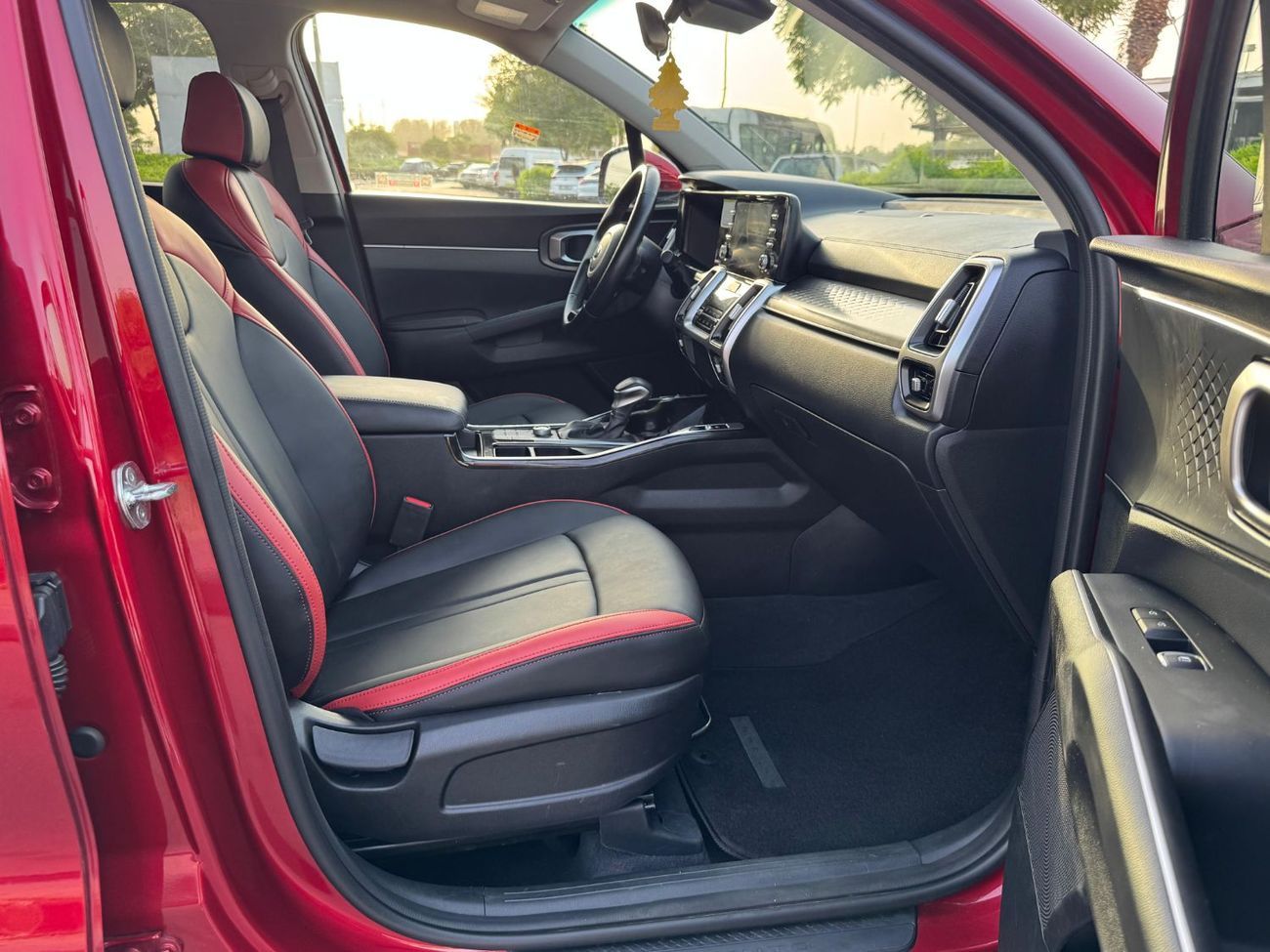 Kia Sorento Std 2.5L AWD KIA SORENTO 2.5L AWD UAE PASS