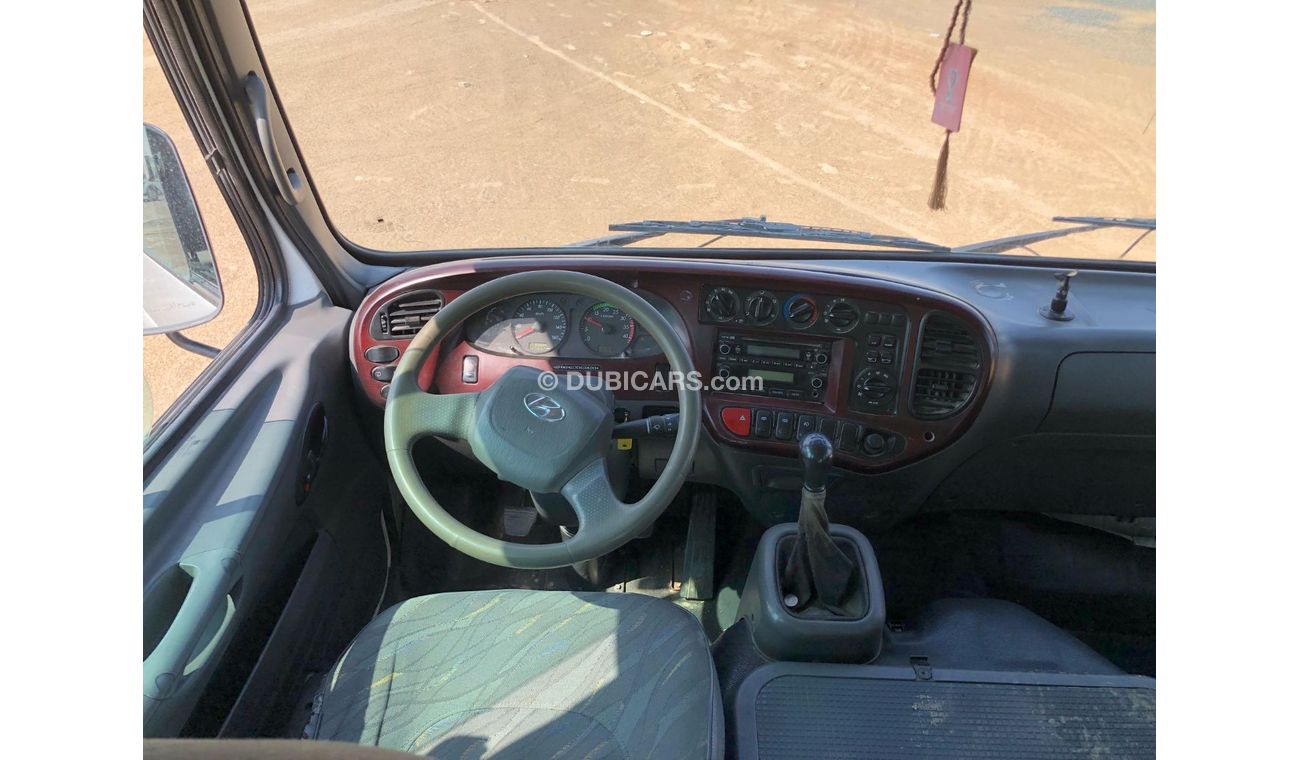 هيونداي كونتي GCC 30 seats Diesel