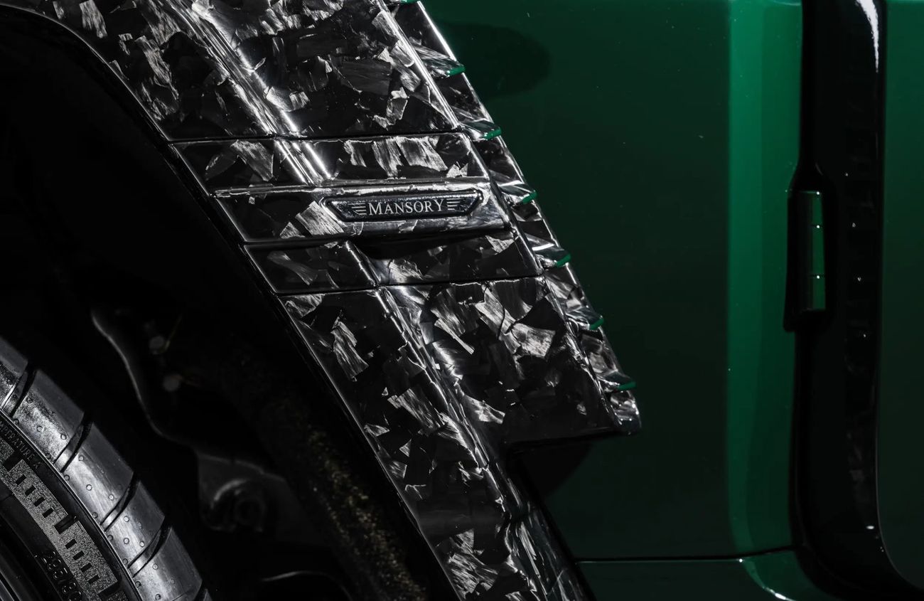 Mercedes-Benz G 63 AMG 4.0L V8 Twin-Turbocharged Engine