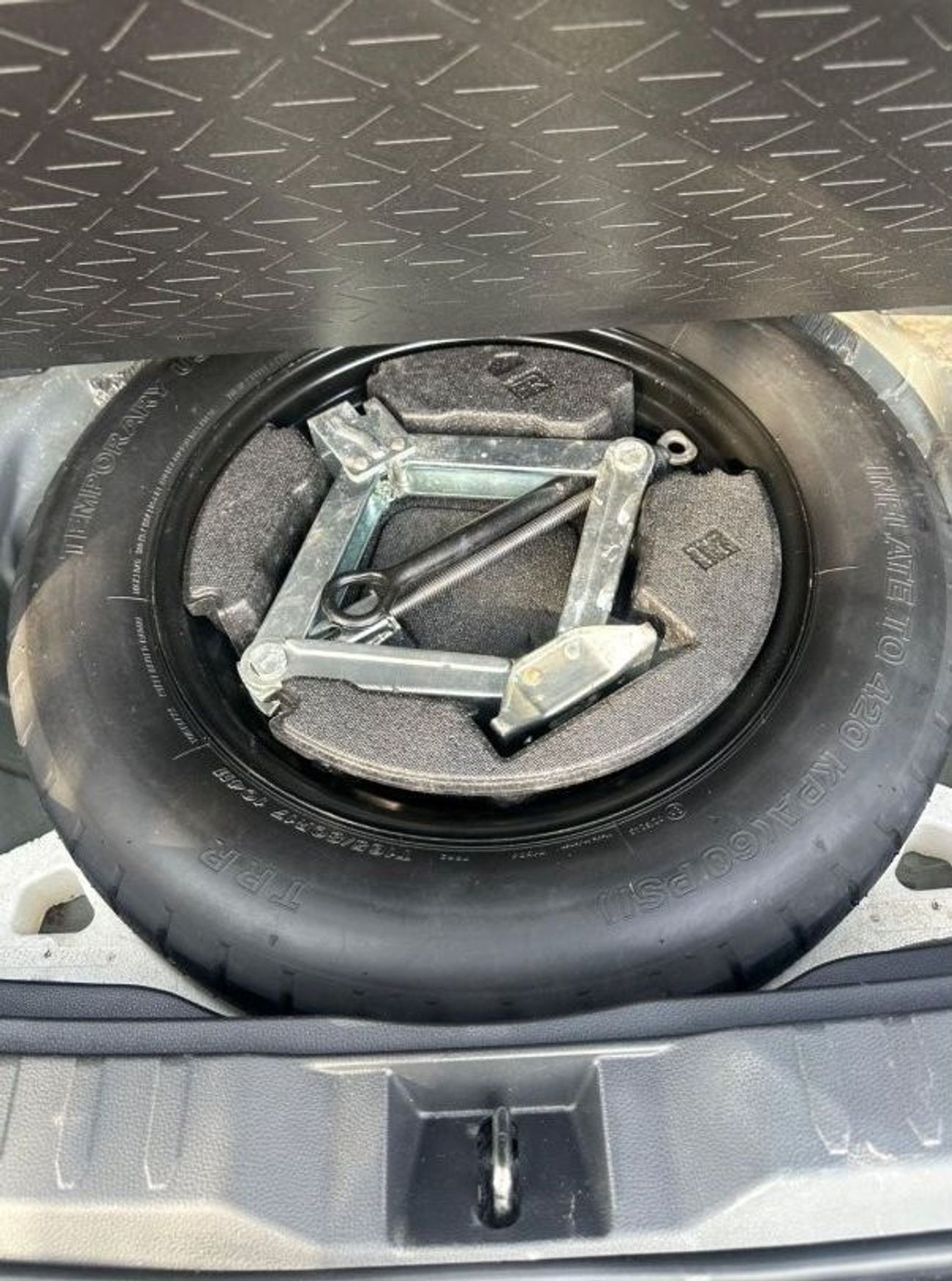 Toyota RAV4 hybrid Toyota Rav4 XLE 2020