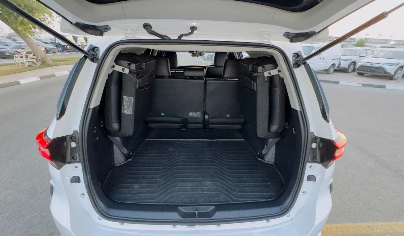 Toyota Fortuner PREMIUM CONDITION | 2.8L DIESEL ENGINE | RHD | 2024 | AUTOMATIC TRANSMISSION | REAR VIEW CAMERA | PA