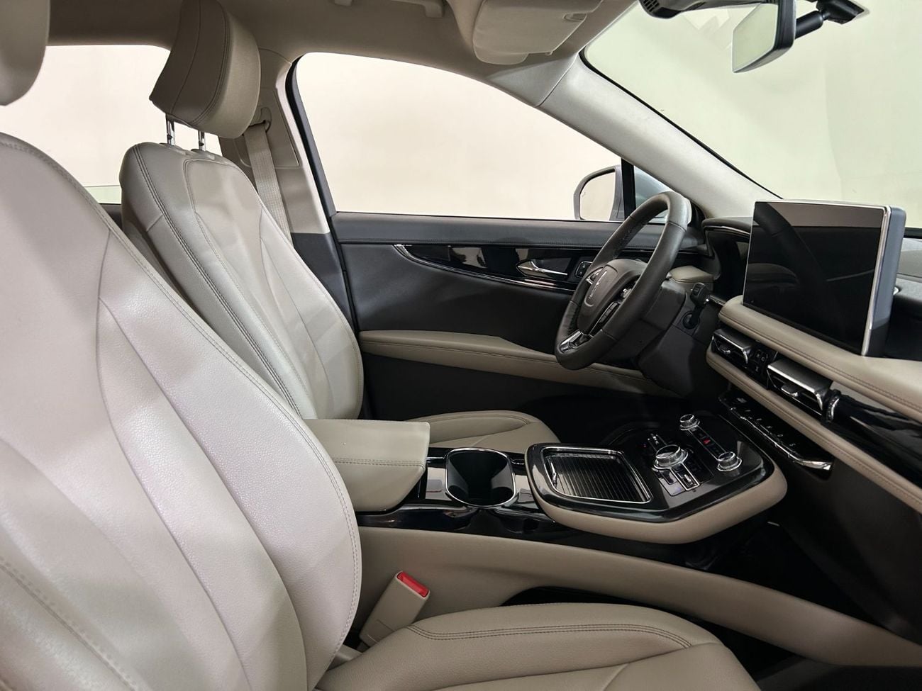 لينكولن ناوتيلوس Std 2.0L