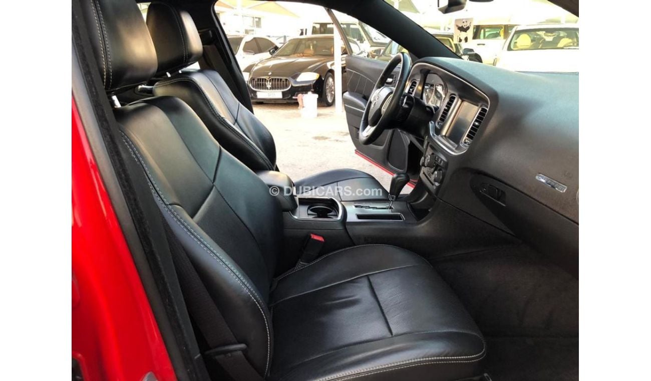 Dodge Charger Dodge Charger RT Engine 5.7 model 2014 GCC car prefect condition full option full option leather sea