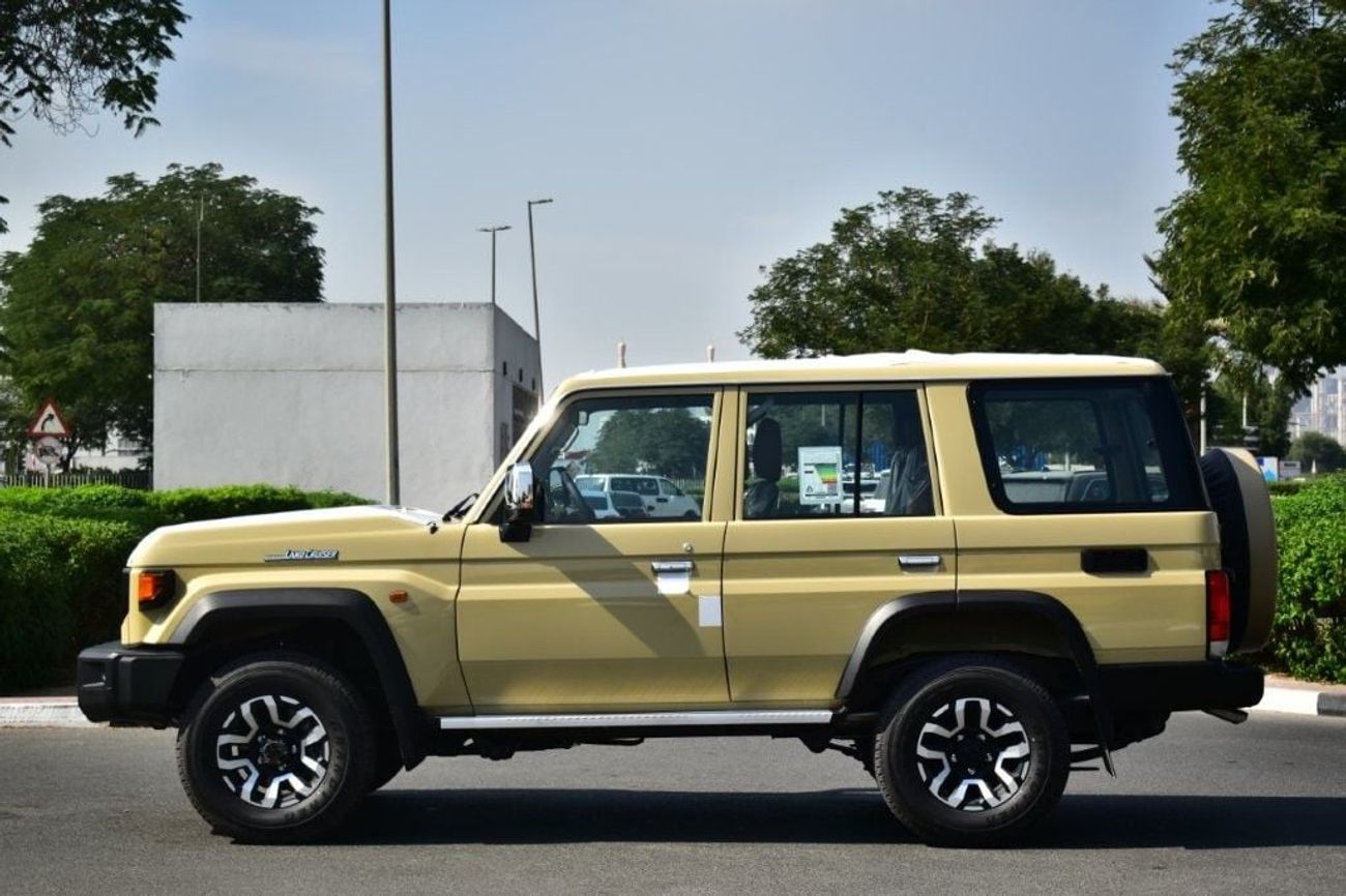 تويوتا لاند كروزر 70 S-DLX 2.8L (5 Door)