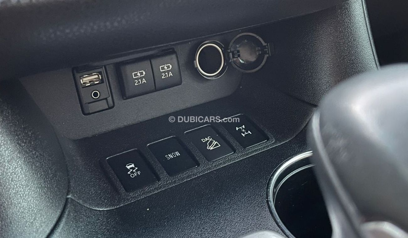 تويوتا هايلاندر 2017 TOYOTA HIGHLANDER  full options XLE 4x4 IMPORTED FROM USA VERY CLEAN CAR INSIDE AND OUT SIDE FO