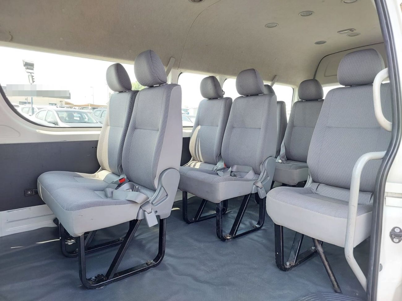 Toyota Hiace TOYOTA HIACE COMMUTER VAN RHD 2017 MODEL 2.7 L PETROL AUTOMATIC(PM77975)