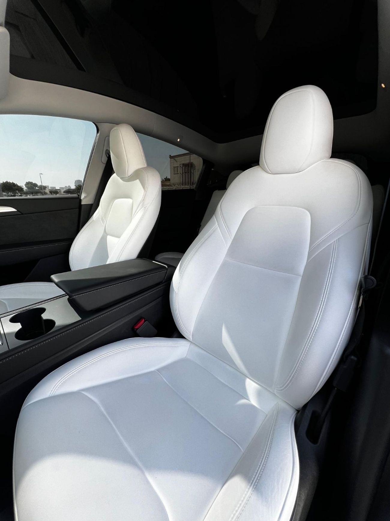 Tesla Model Y Tesla Model Y Performance  White Interior  Auto Pilot  2023 GCC  Under Warranty