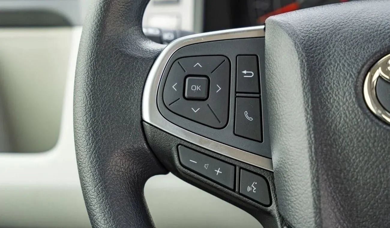 Toyota Hiace TOYOTA HIACE 3.5L PETROL V6 13 SEATER  M/T  2026