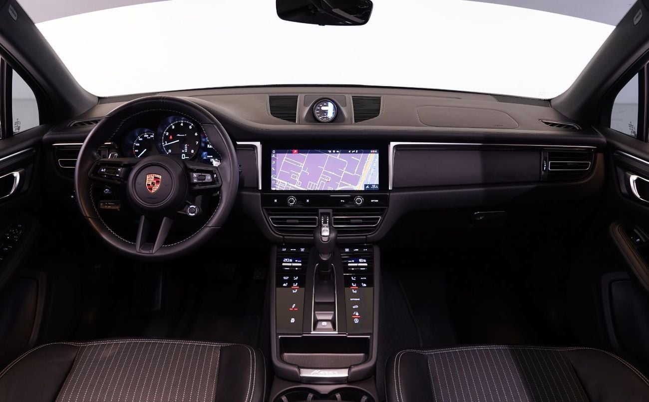 بورش ماكان T 2.0L (260 HP) 2024 Porsche Macan, Warranty, Full Porsche Service History, Sport Chrono Package, Ve