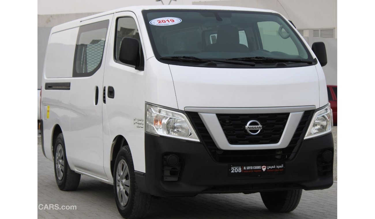 Nissan Urvan Nissan Urvan 2019 GCC, in excellent condition, without accidents