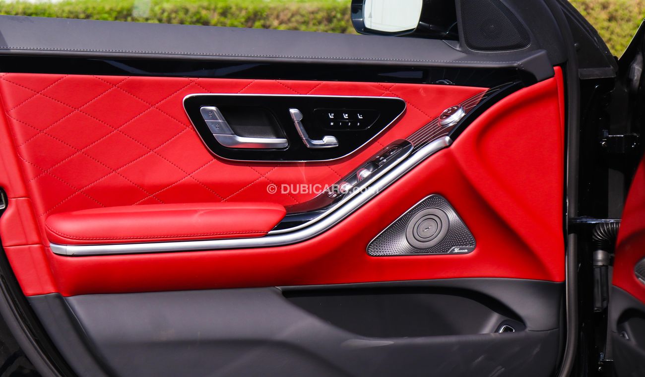 Mercedes-Benz S 580 | 4Matic | 2022 | Rear DVD Entertainment System RAMADAN OFFER