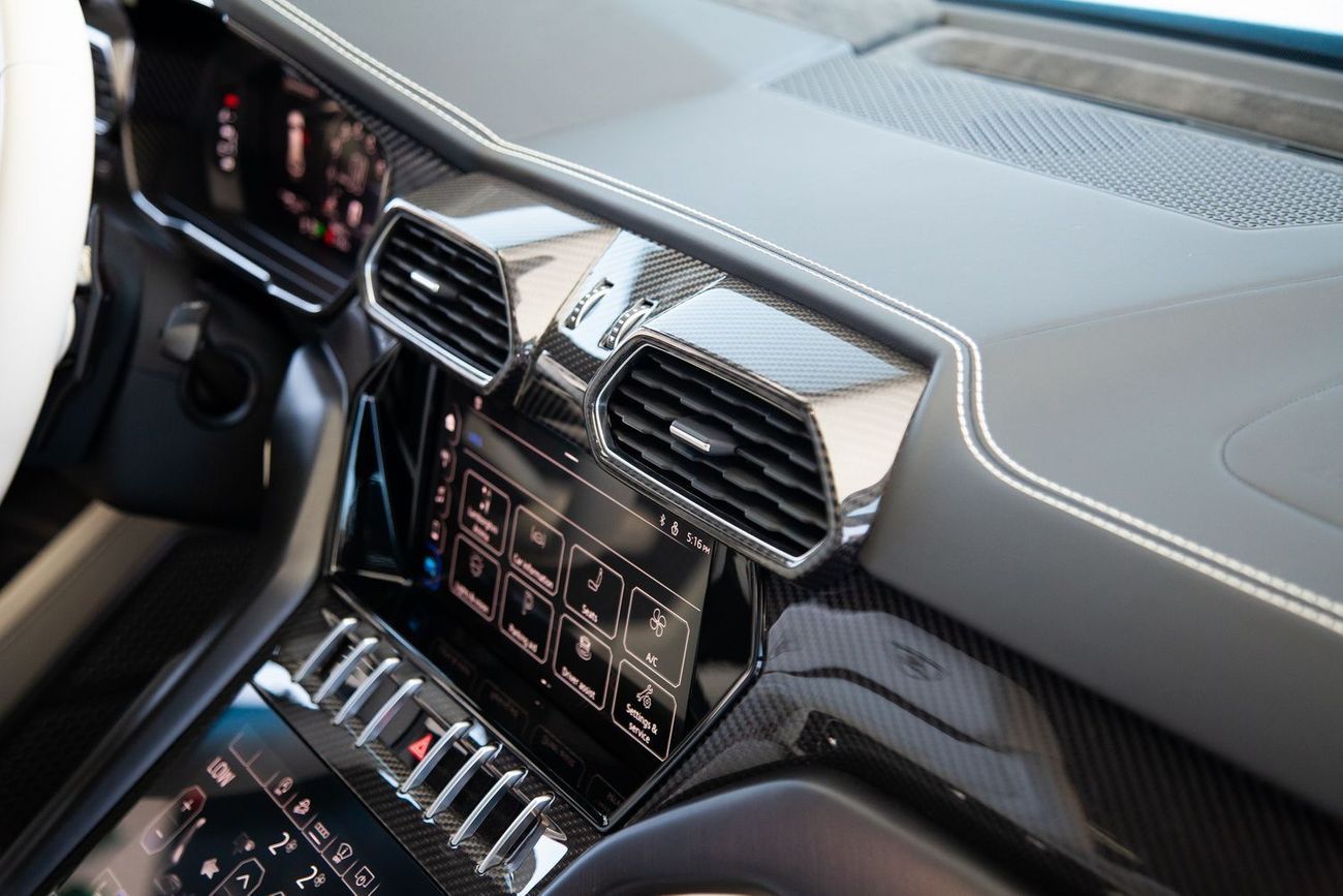 Lamborghini Urus STD 4.0T V8