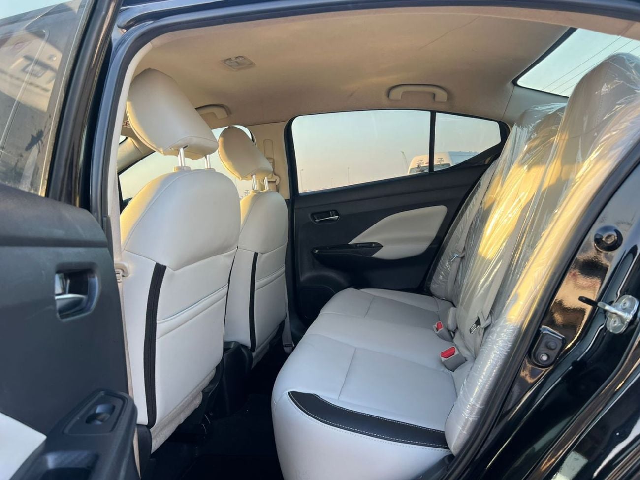 Nissan Sunny 2022 Nissan Sunny 1.6L V4  GCC - FWD  - Full Option - Radar & Sensor 360* CAM - Agency Serviced