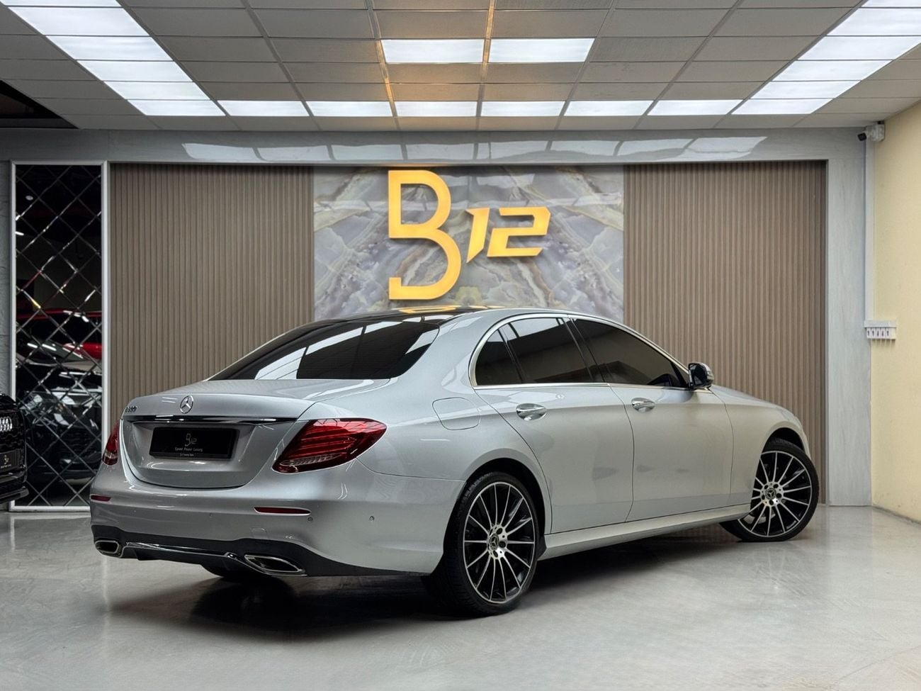 مرسيدس بنز E300 