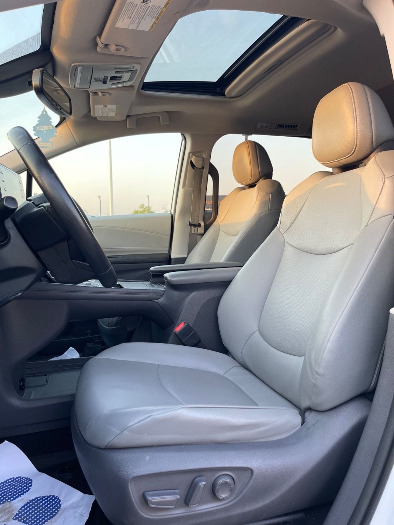 تويوتا سيينا 2021 TOYOTA SIENNA XLE HYBRID 4x4 FULL OPTIONS IMPORTED FROM USA