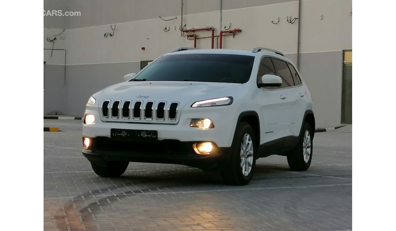 Jeep Cherokee Jeep Cherooke 2014 GCC Specefecation