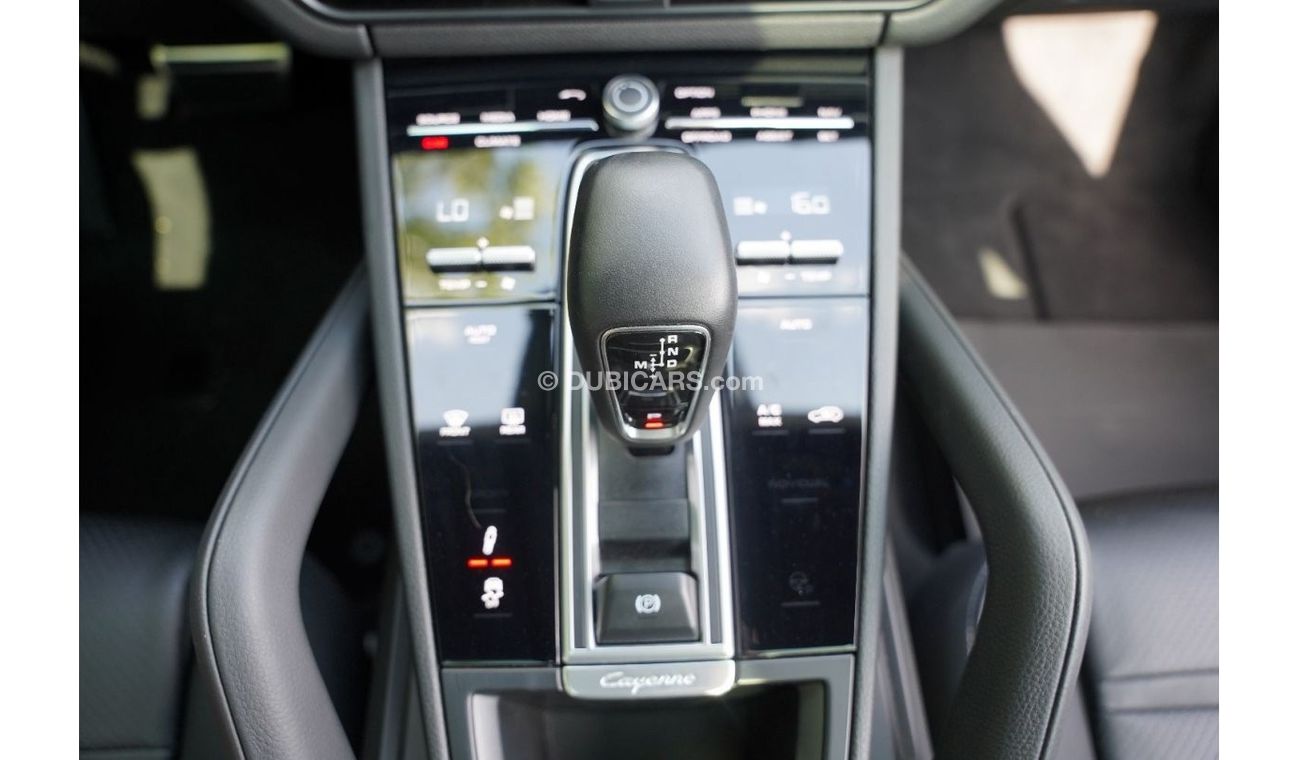 Porsche Cayenne 2022 Porsche Cayenne S SUV 3.0L V6 AWD 0Km