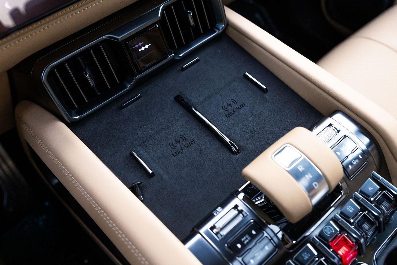 بي واي دي ليوبارد 8 Smart and Brave Flagship Edition (6 Seats)