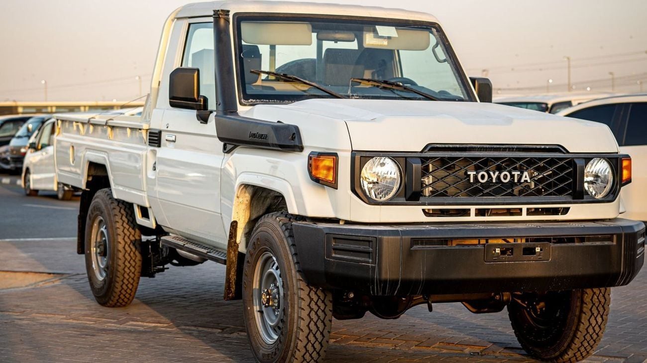 Toyota Land Cruiser Pick Up 79 SC 2.8L T/Diesel A/T 2025YM
