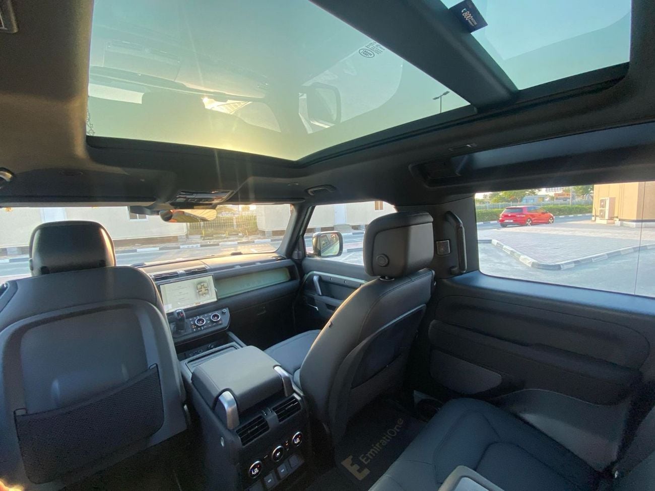 لاند روفر ديفندر P400 90 HSE 3.0L (5 Seater)