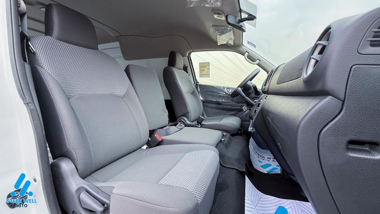 نيسان أورفان NV350 Highroof Delivery Van GCC Manual White