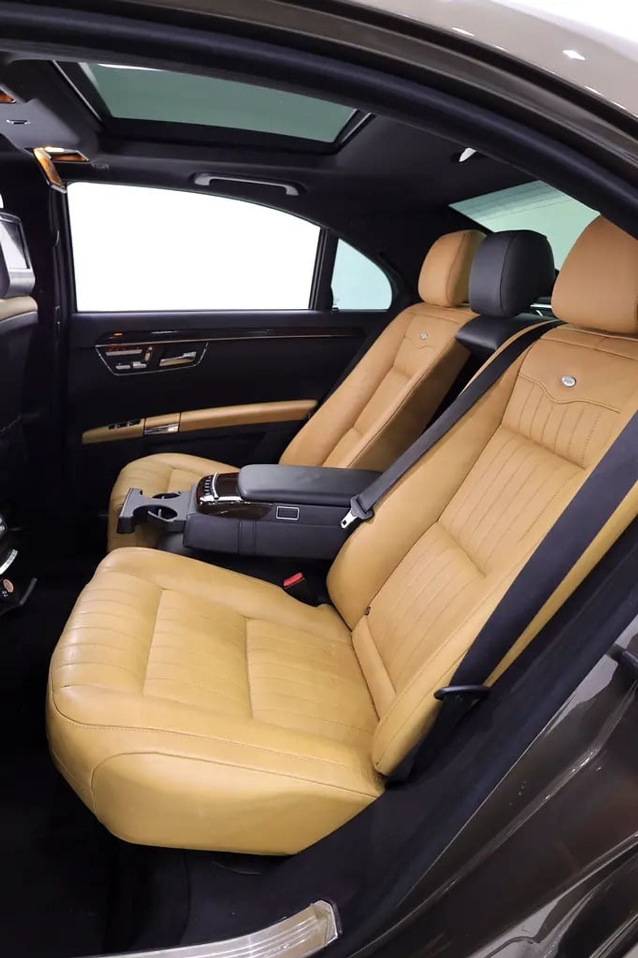 Mercedes Benz S500 AMG PREMIUM S 500 AMG FULLY LOADED + SPECIAL DESIGNO INTERIOR