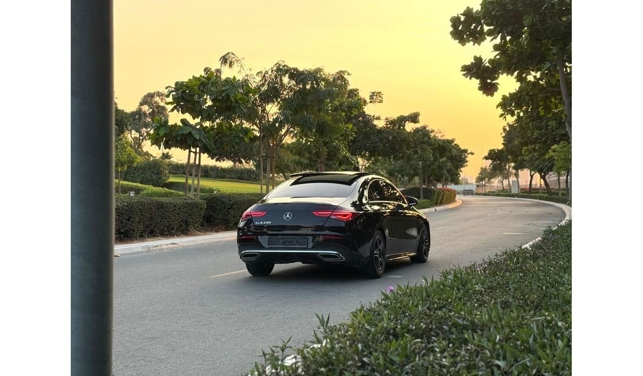 مرسيدس بنز CLA 250 Premium + 2.0L