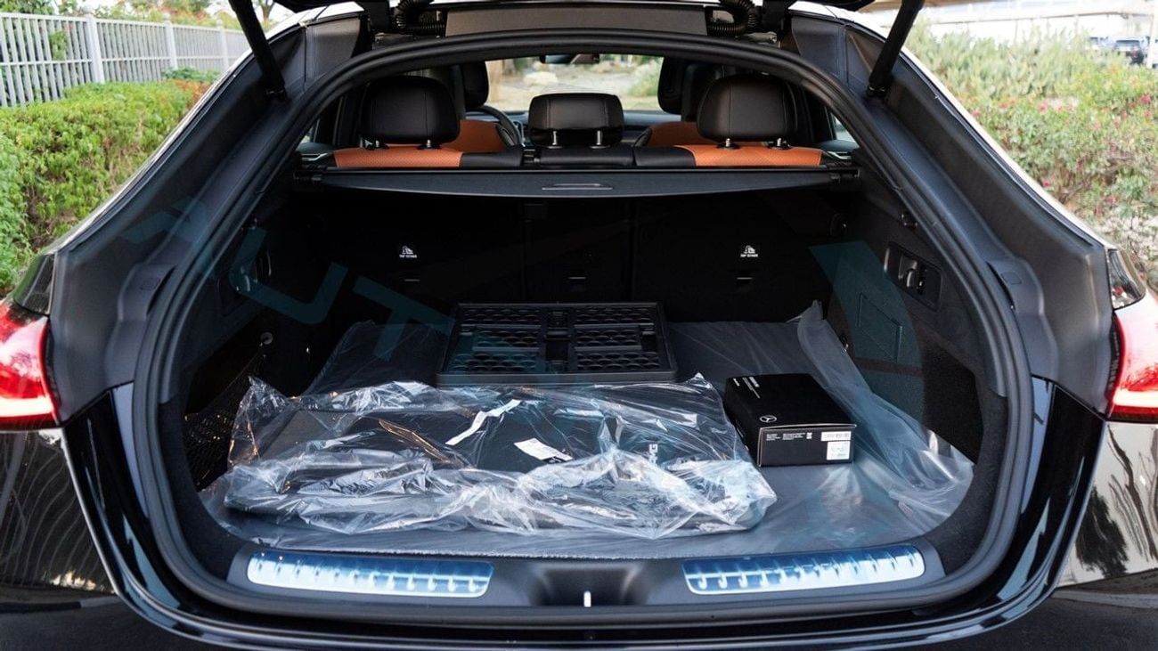 Mercedes-Benz GLC Coupe 300 (For Export , НА ЭКСПОРТ) AMG 4Matic EQ Boost 2.0L 2026 Без пробега