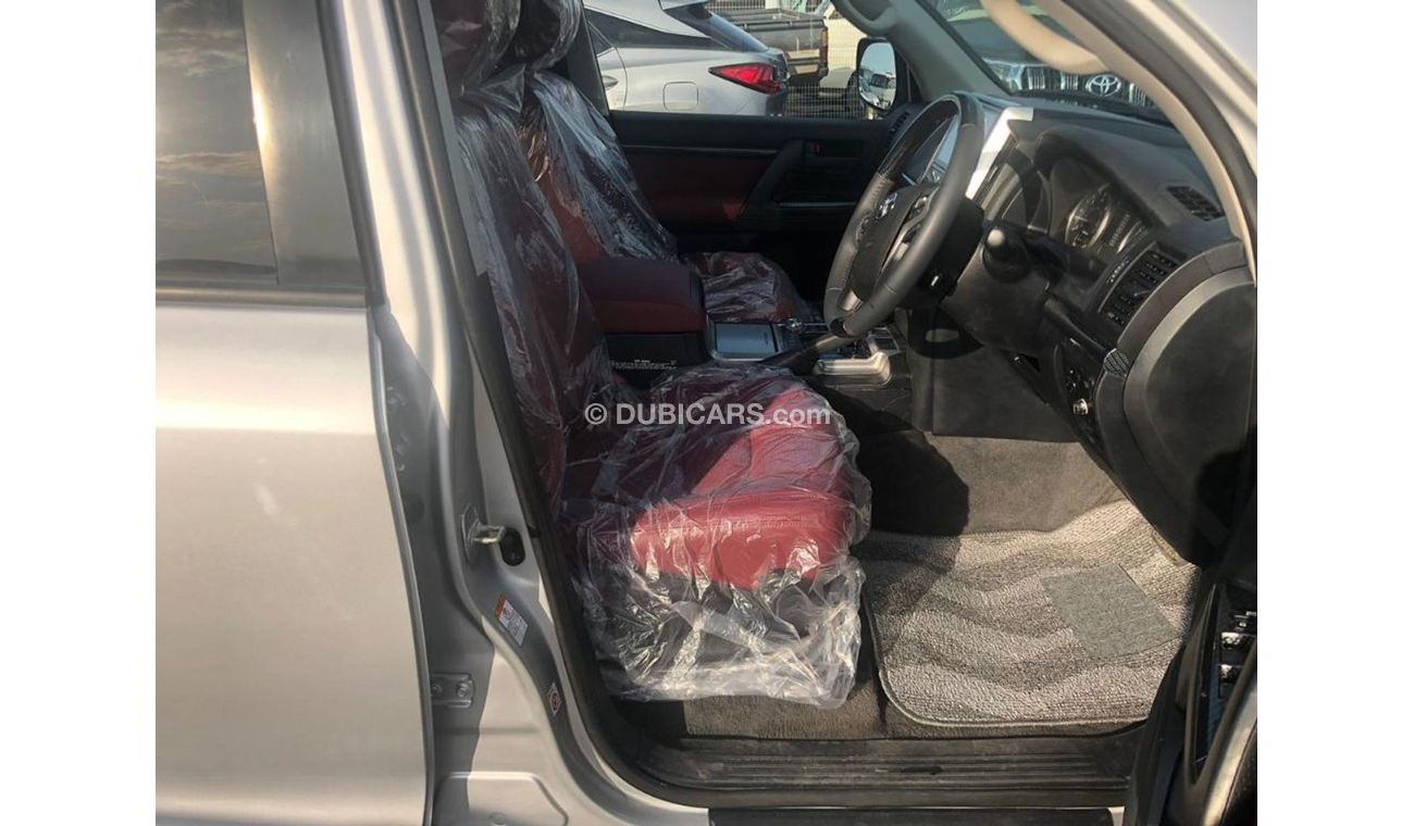 Toyota Land Cruiser Land Cruiser v8 RIGHT HAND DRIVE(Stock no PM35)