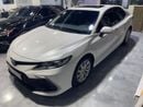 Toyota Camry SE 2.5L (181 HP)