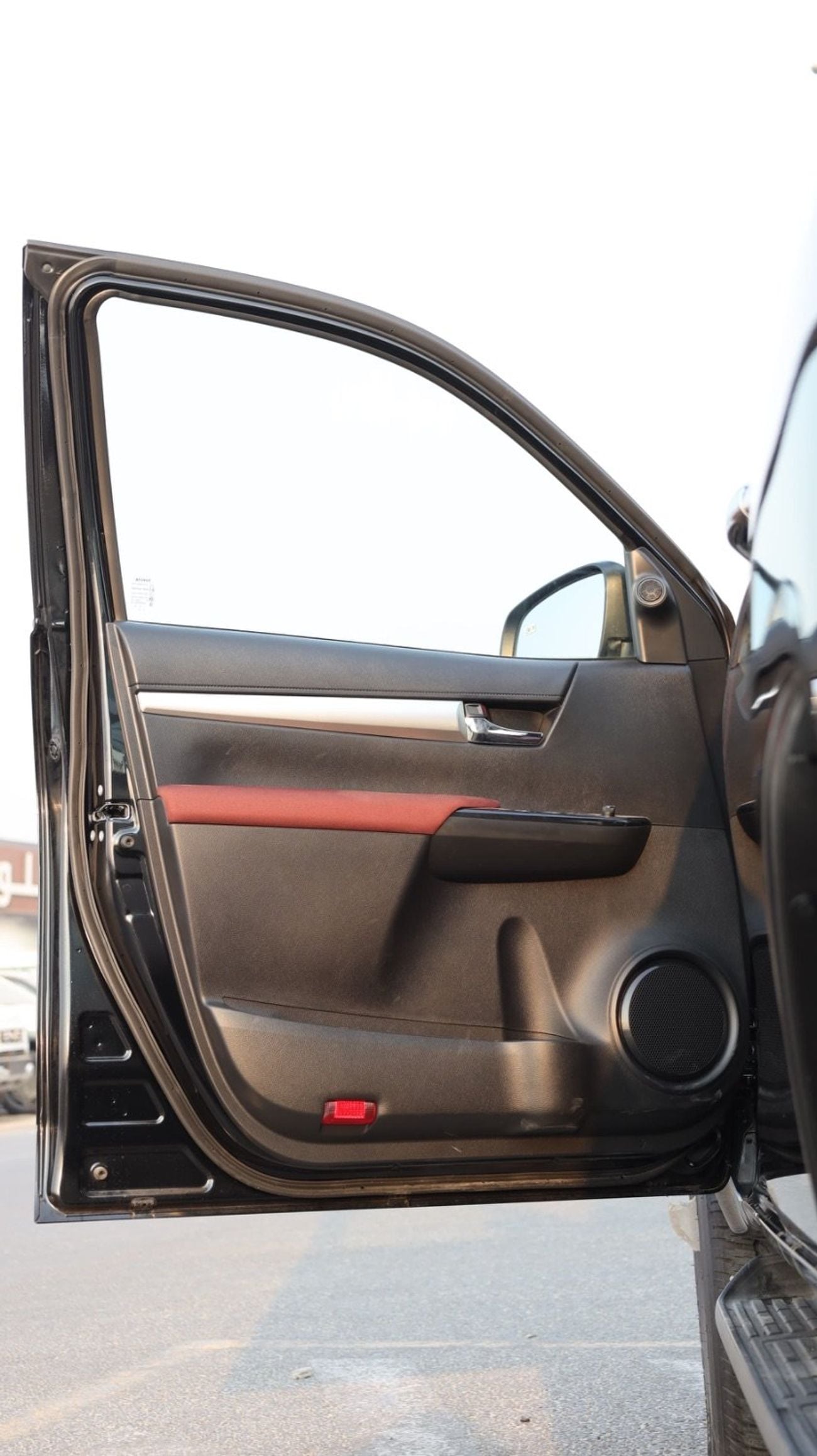 Toyota Hilux TOYOTA HILUX 2.7 PETROL M/T KUWAIT SPEC FULL OPTION PISH START