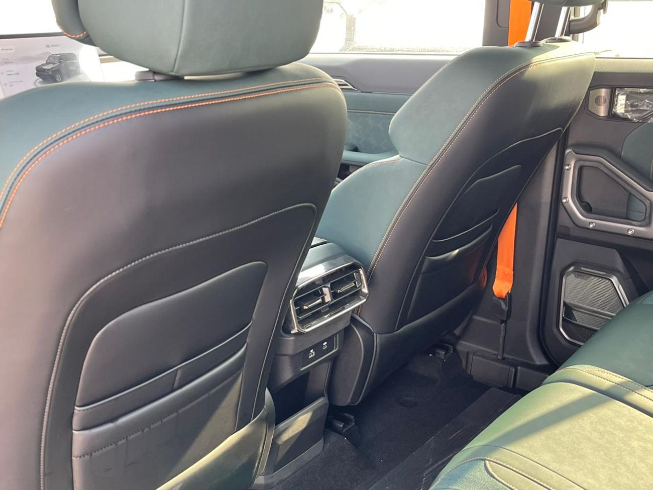 Jetour T2 Luxury Jetour T2 travel+ 2.0L PETROL 7SPEEDS FULL OPTION/ MIDDLE EAST SPECS