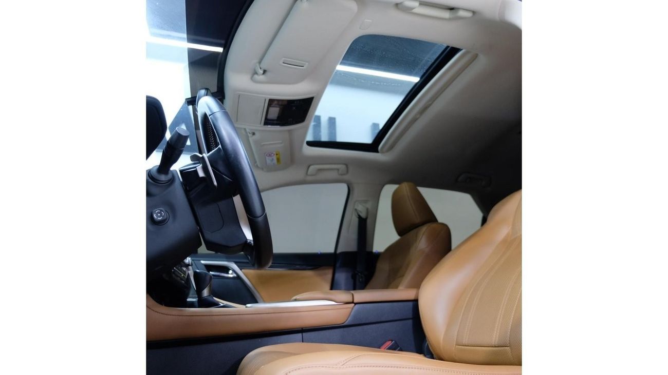 لكزس RX450h Platinum-GCC-Partial Agency Service-Accident Free-Excellent Condition