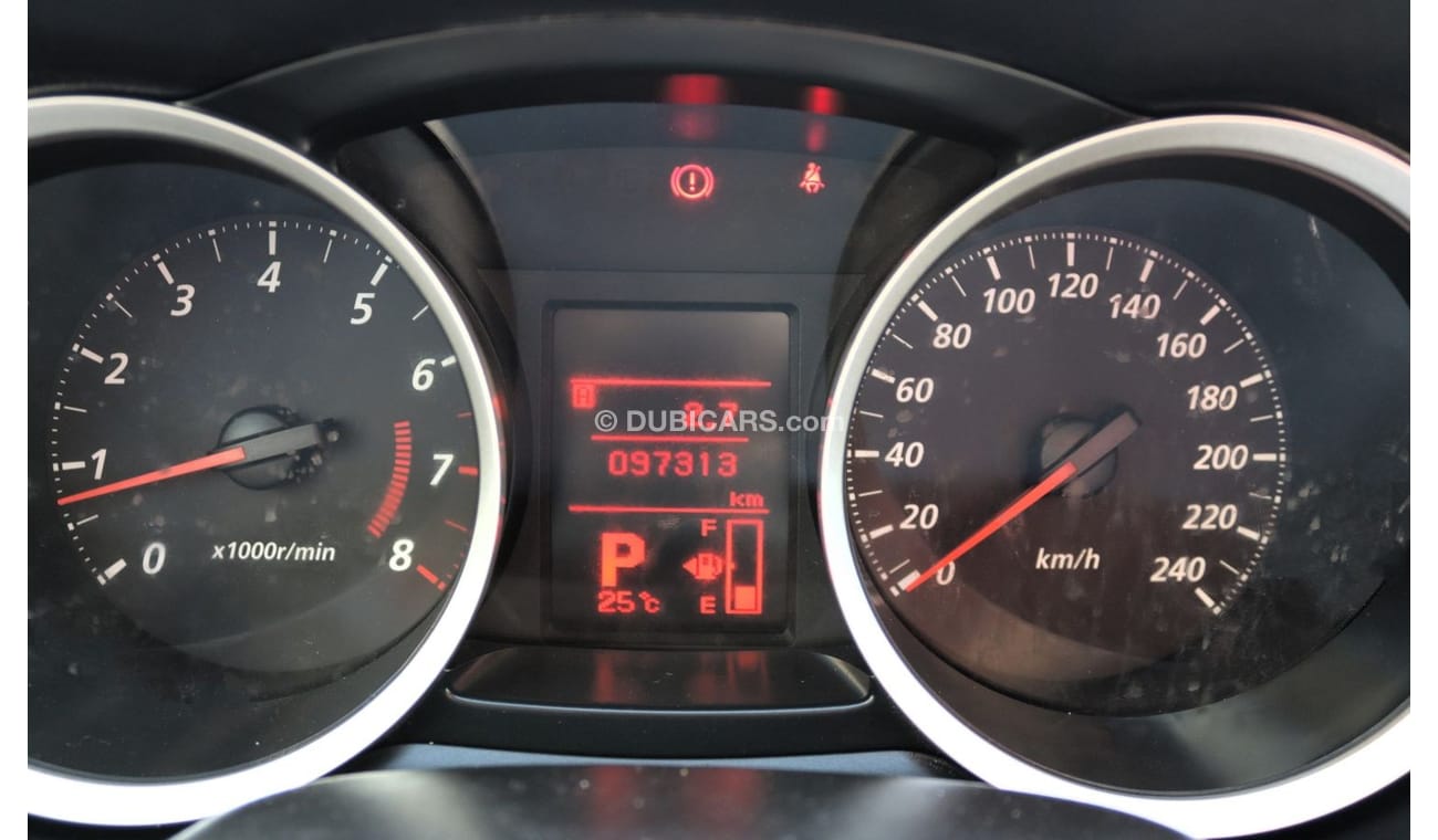 ميتسوبيشي لانسر GLS هاي خالية من الحوادث - خليجي - مكينة 2000 سي سي - رقم واحد - السيارة بحالة ممتازة من الداخل والخ