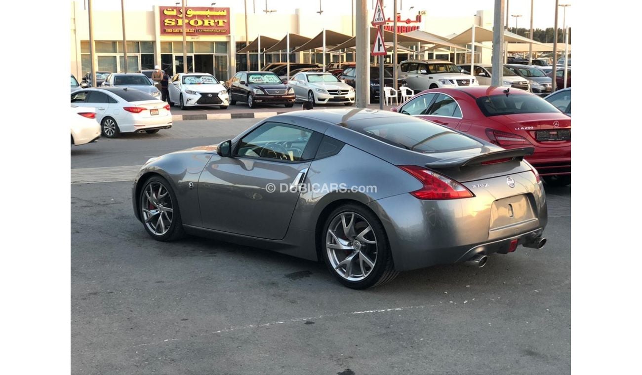 Nissan 370Z NissanZ370 model 2016 GCC car prefect condition one owner 2keys
