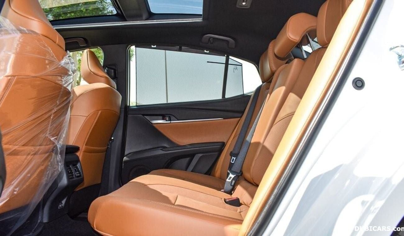 تويوتا كامري 2.5L HYBRID HEV LUMIER EDITION GCC 2025