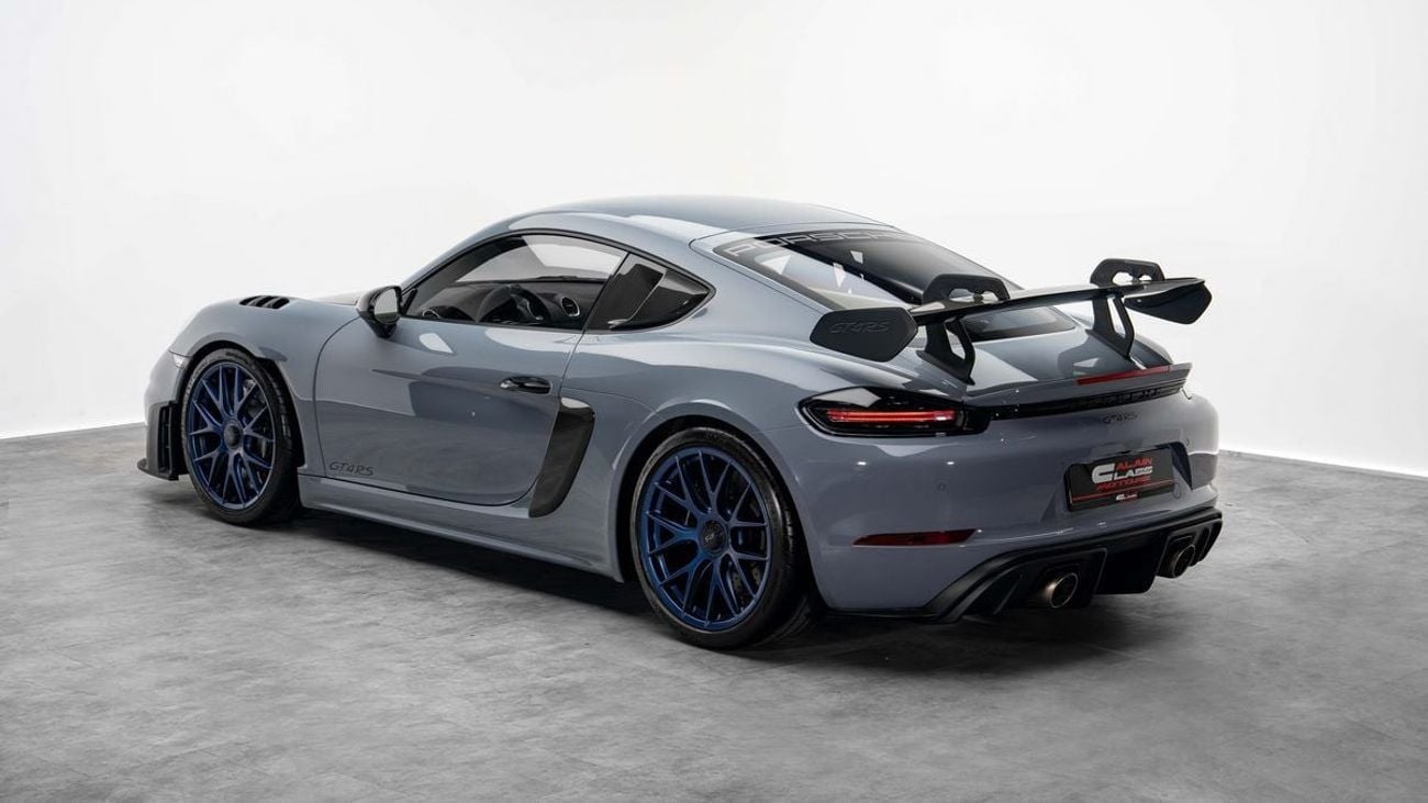 بورش كايمان GT4 RS Weissach - 2022 - GCC Specs - Under Warranty