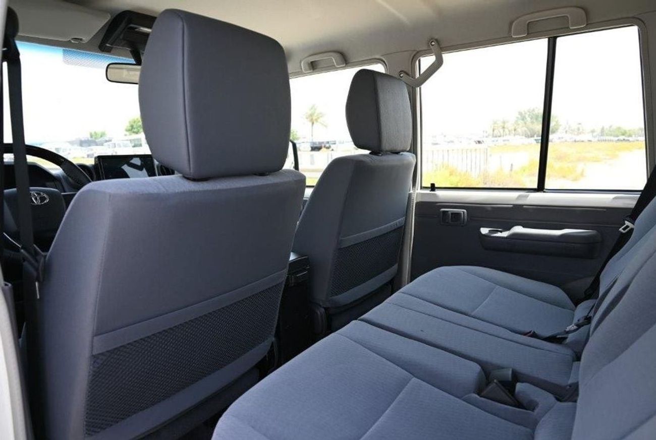 Toyota Land Cruiser 70 76 V6 4.0L Petrol 4WD Manual