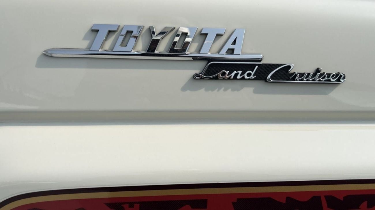 تويوتا لاند كروزر بيك آب 4.0L Double Cab