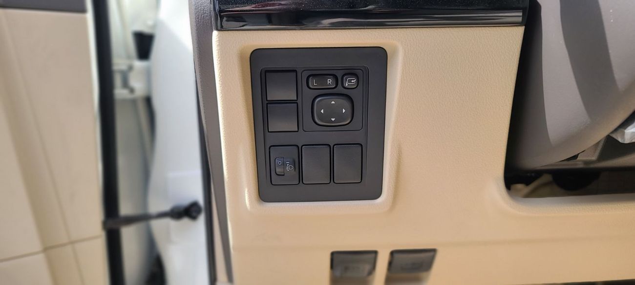 Toyota Prado TOYOTA PRADO  TX 2.7L SPARE UP STANDARD OPTION WITH SUNROOF