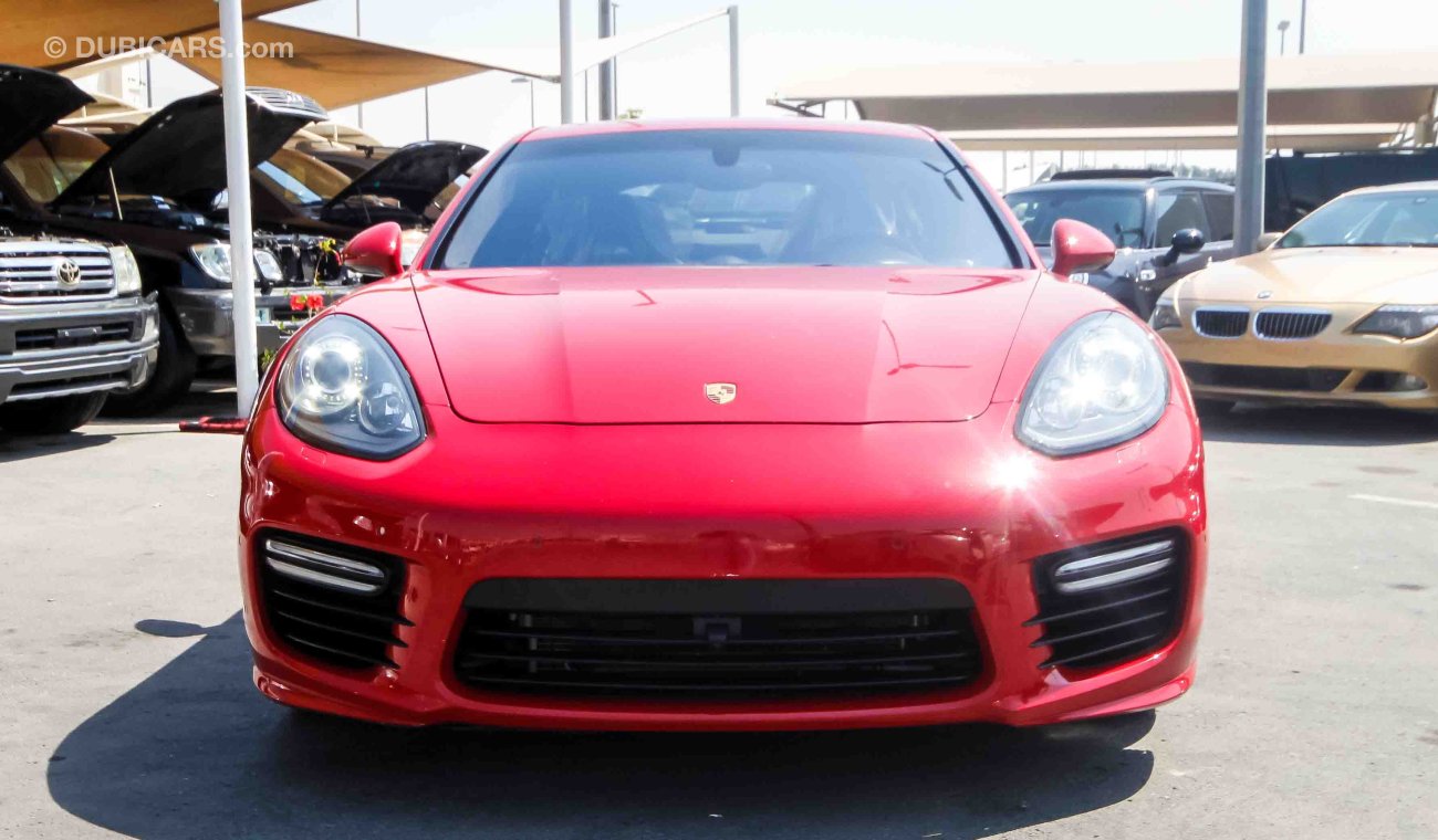 Porsche Panamera GTS