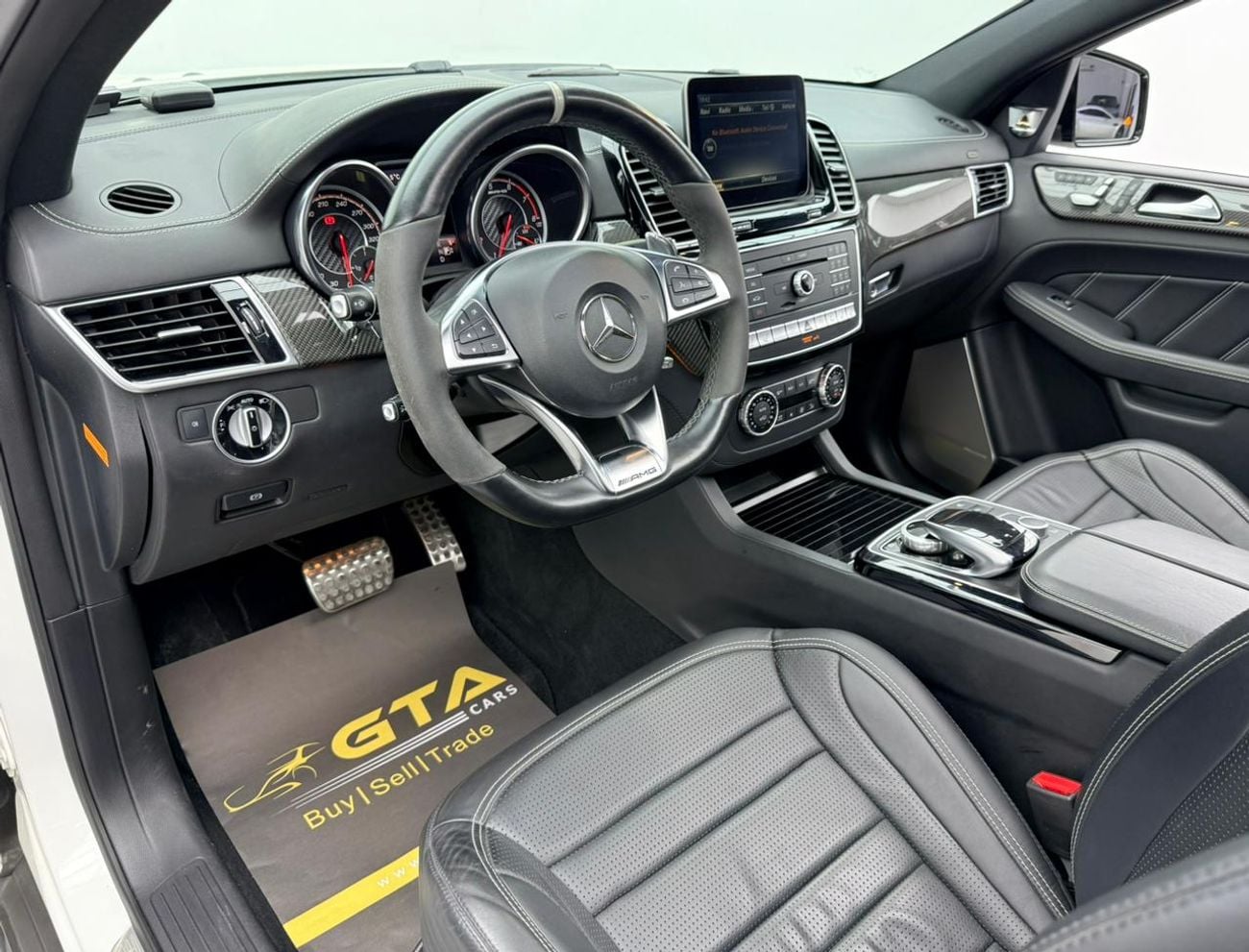 Mercedes Benz GLE 63 AMG S 2017 Mercedes Benz GLE 63 S AMG Coupe, Service History, Fully Loaded, Excellent Condition, Japanes