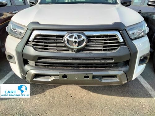 تويوتا هيلوكس Adventure SR5