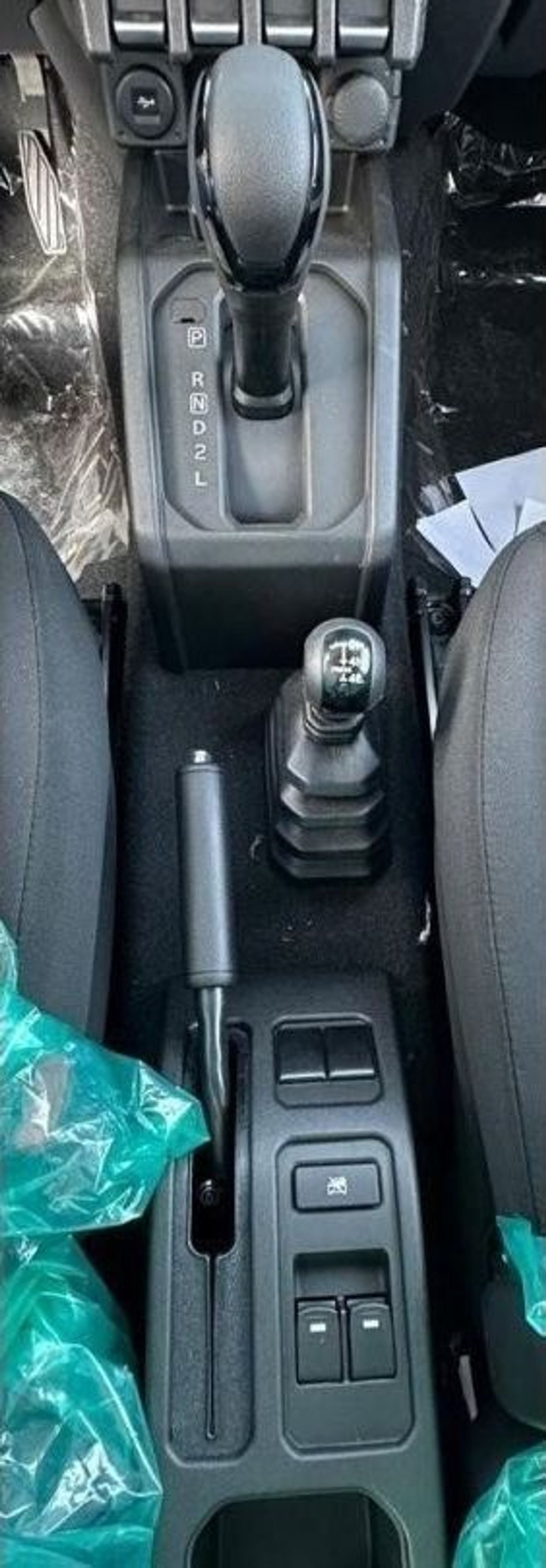 Suzuki Jimny GL New SUZUKI Jimny 1.5 GCC PETROL 4 Dors Model 2024