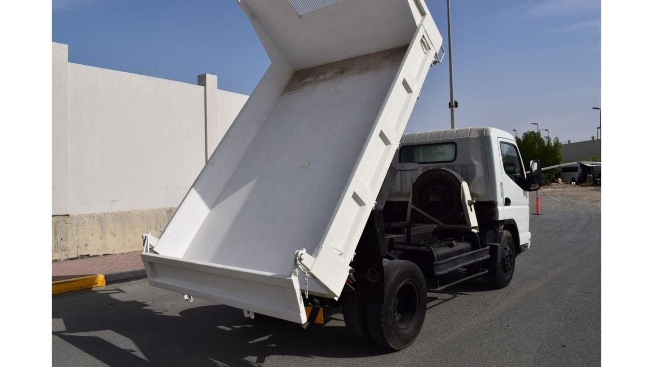 Mitsubishi Fuso Canter Mitsubishi Canter Dumper, Model:2016. Excellent condition