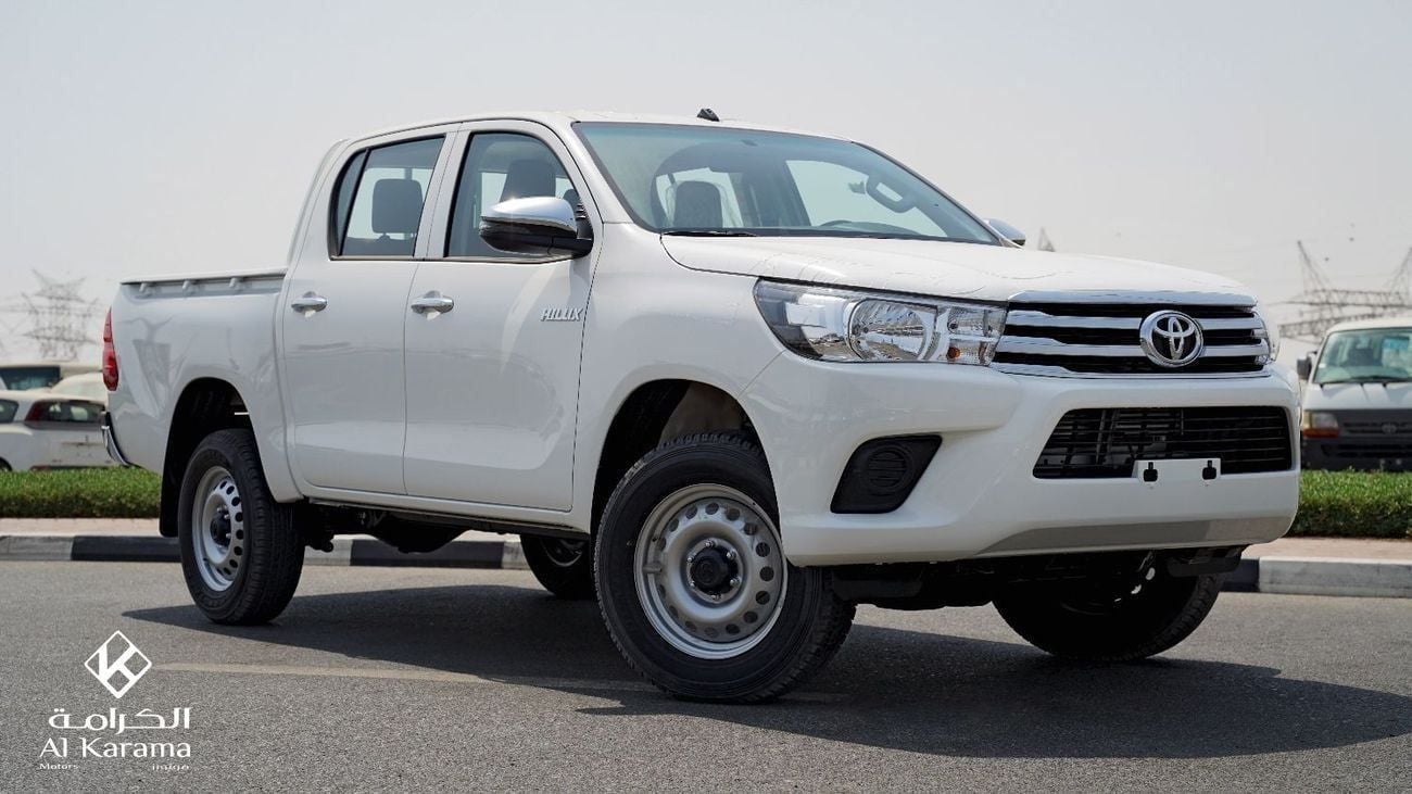 تويوتا هيلوكس 2.4L DLX 4x4 Manual Transmission | 6 Seater | GCC Specs | Power Mirror | Touch Screen Media Player